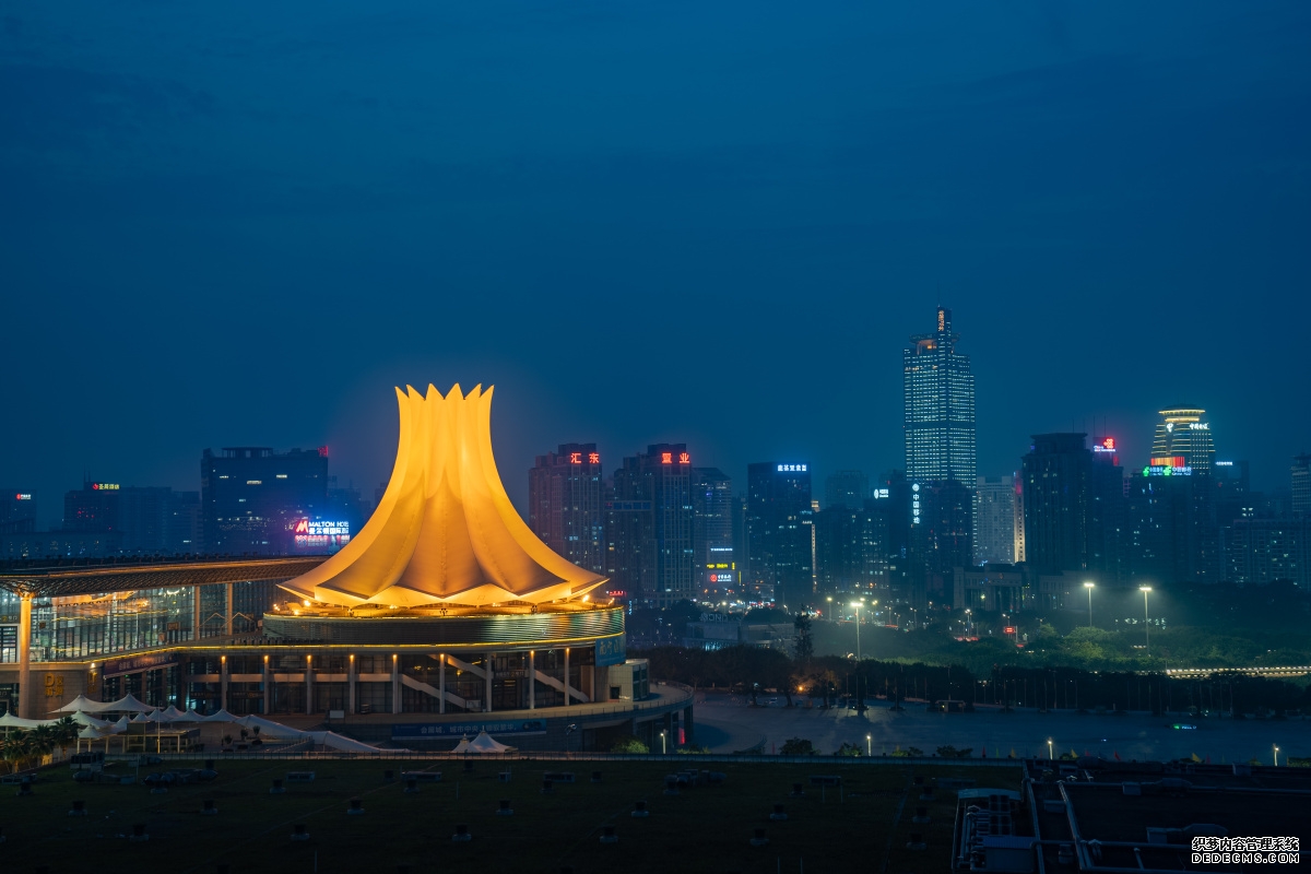 闹市屹立20年！南宁“最牛钉子墩”真相曝光风水局还是城市记忆